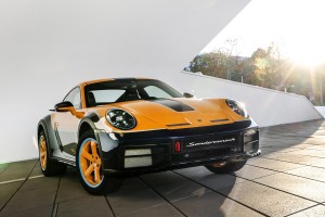 2500輛之外再+1！Porsche 911 Dakar Sonderwunsch以非凡的設計光彩奪目